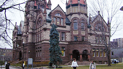Victoria University Secondary Collegelogo圖片