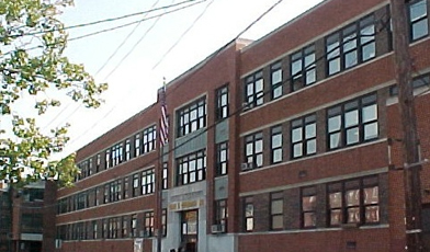 Riverton and District High Schoollogo圖片