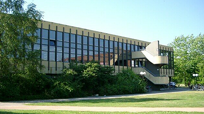 呂貝克大學logo圖片