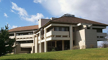 波城大學logo圖片