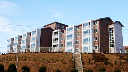 加圖立大學logo圖片
