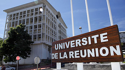 留尼汪大學logo圖片