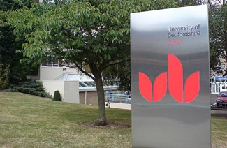 貝德福特大學(xué)logo圖片