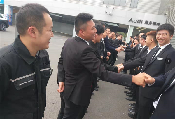 滁州奧迪開展團(tuán)隊訓(xùn)練活動增加凝聚力_看圖王.png
