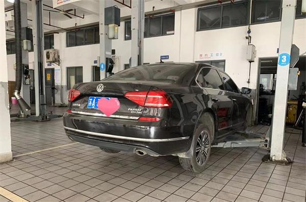 1572329497890112.jpg 客戶(hù)車(chē)輛在蕪湖眾愛(ài)完成維修保養(yǎng)_看圖王.jpg